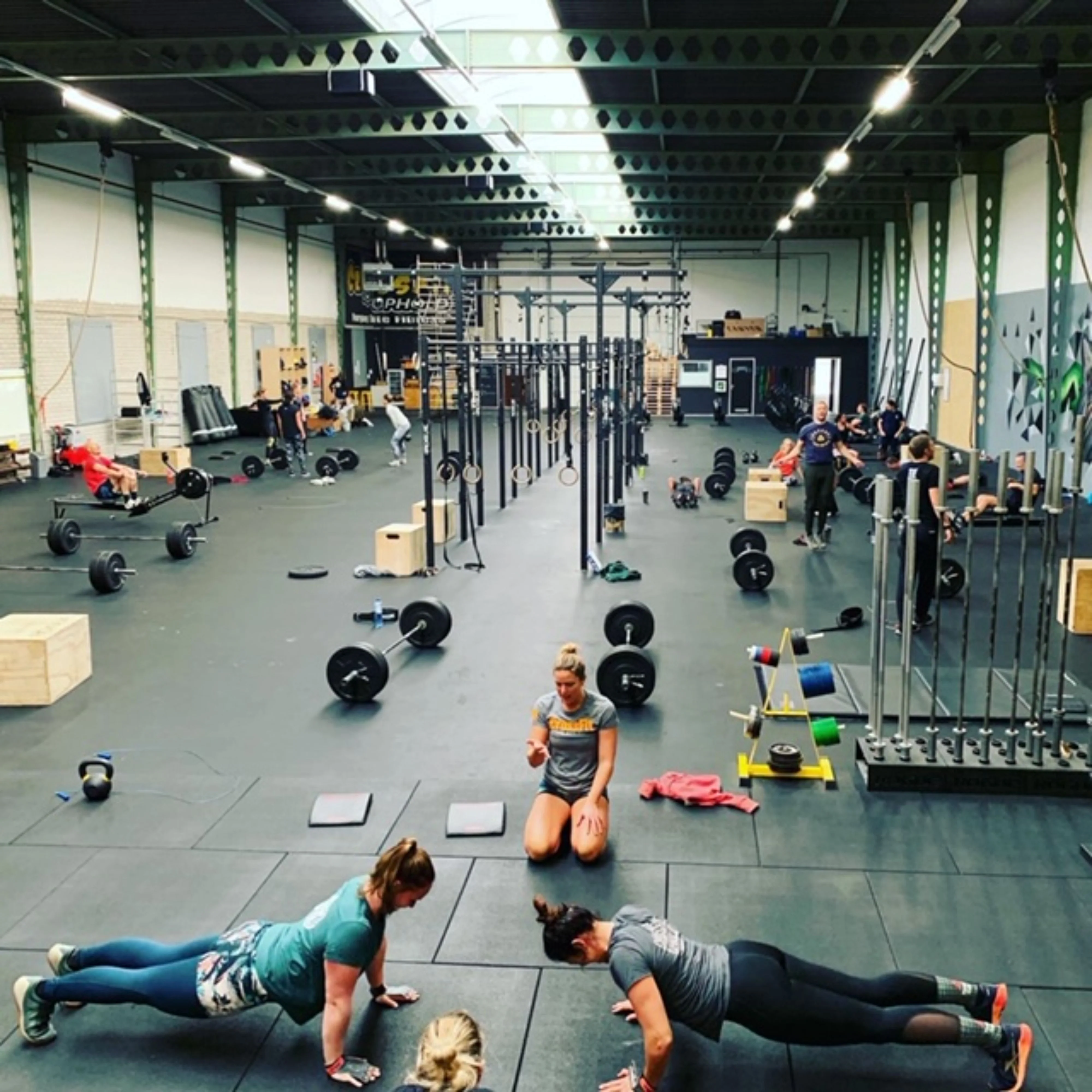 Flatline PRO Garage Gym Flooring Set – 55m² (55× 1m×1m×20mm Tiles)
