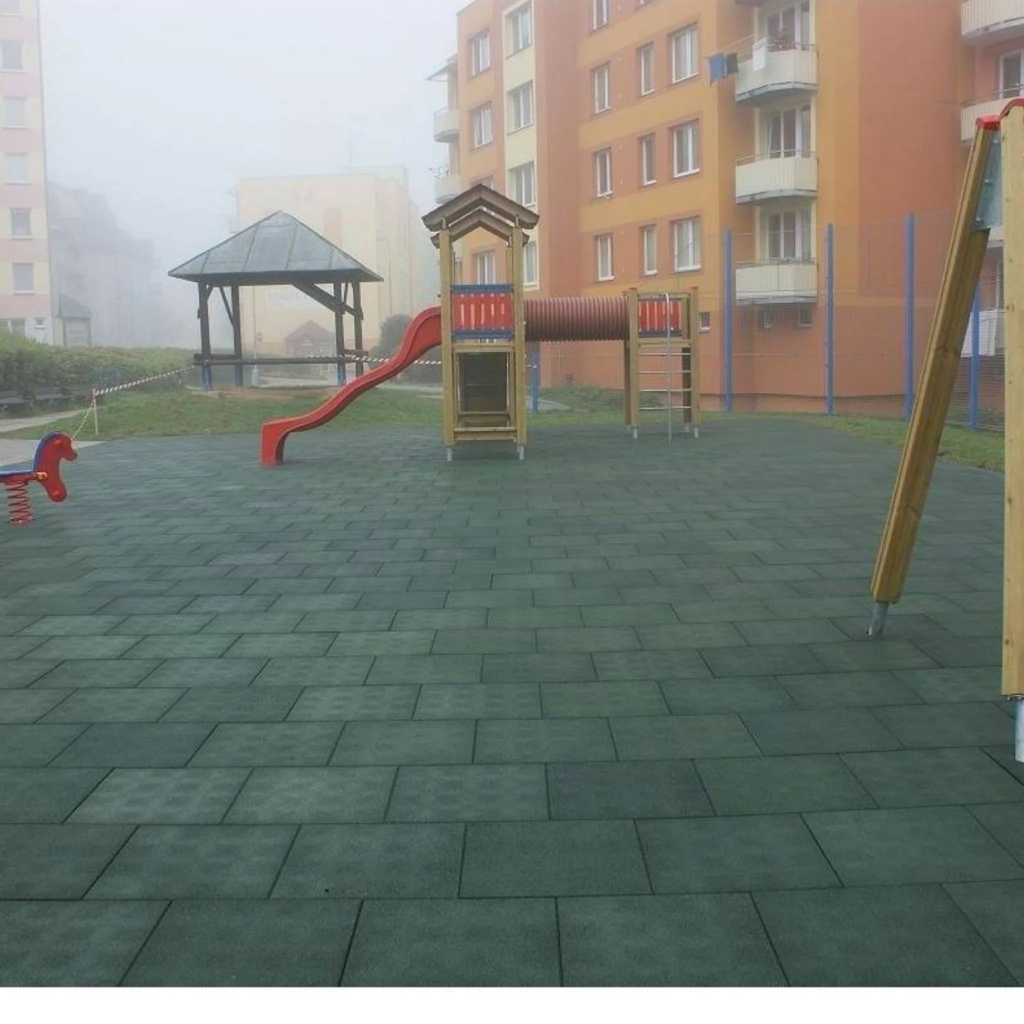 Cannons UK 50cm x 50cm x 20mm Rubber Playground Tiles (bulk discounts available) - Image 5